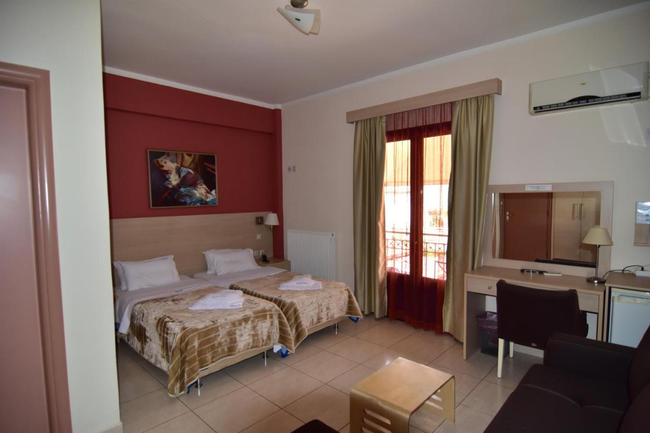 Iridanos Hotel Antikyra Eksteriør billede