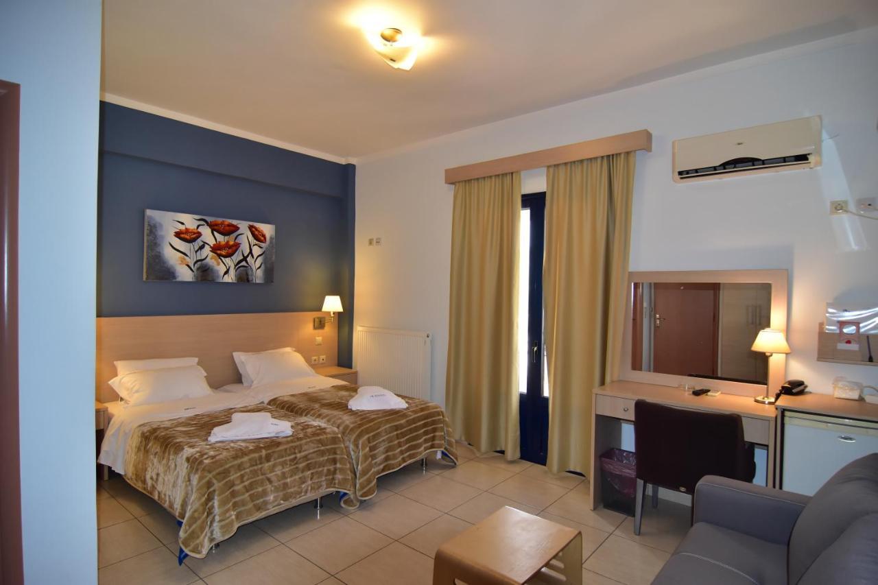 Iridanos Hotel Antikyra Eksteriør billede