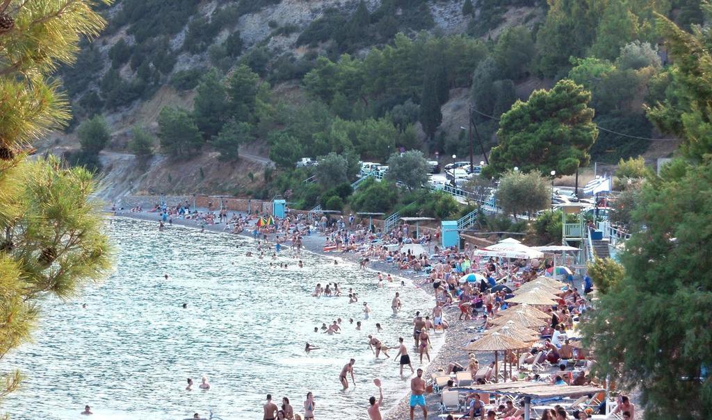 Iridanos Hotel Antikyra Eksteriør billede