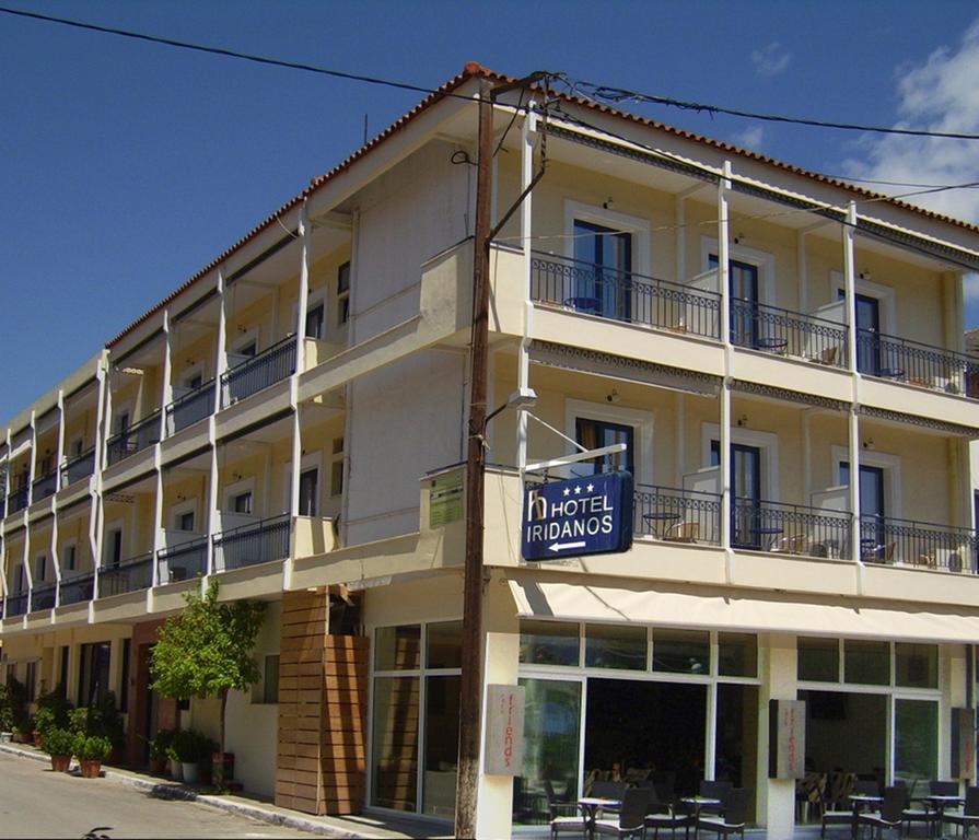 Iridanos Hotel Antikyra Eksteriør billede
