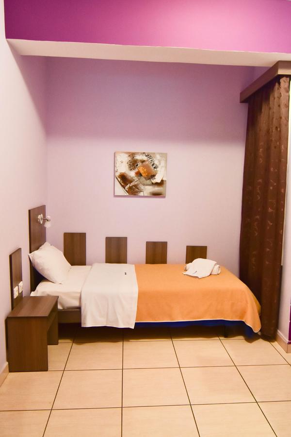 Iridanos Hotel Antikyra Eksteriør billede