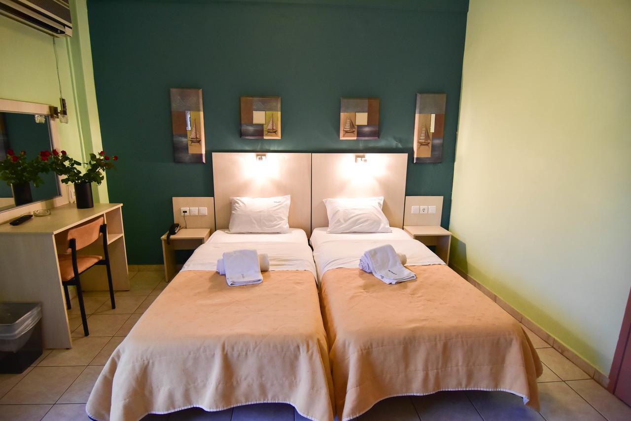 Iridanos Hotel Antikyra Eksteriør billede