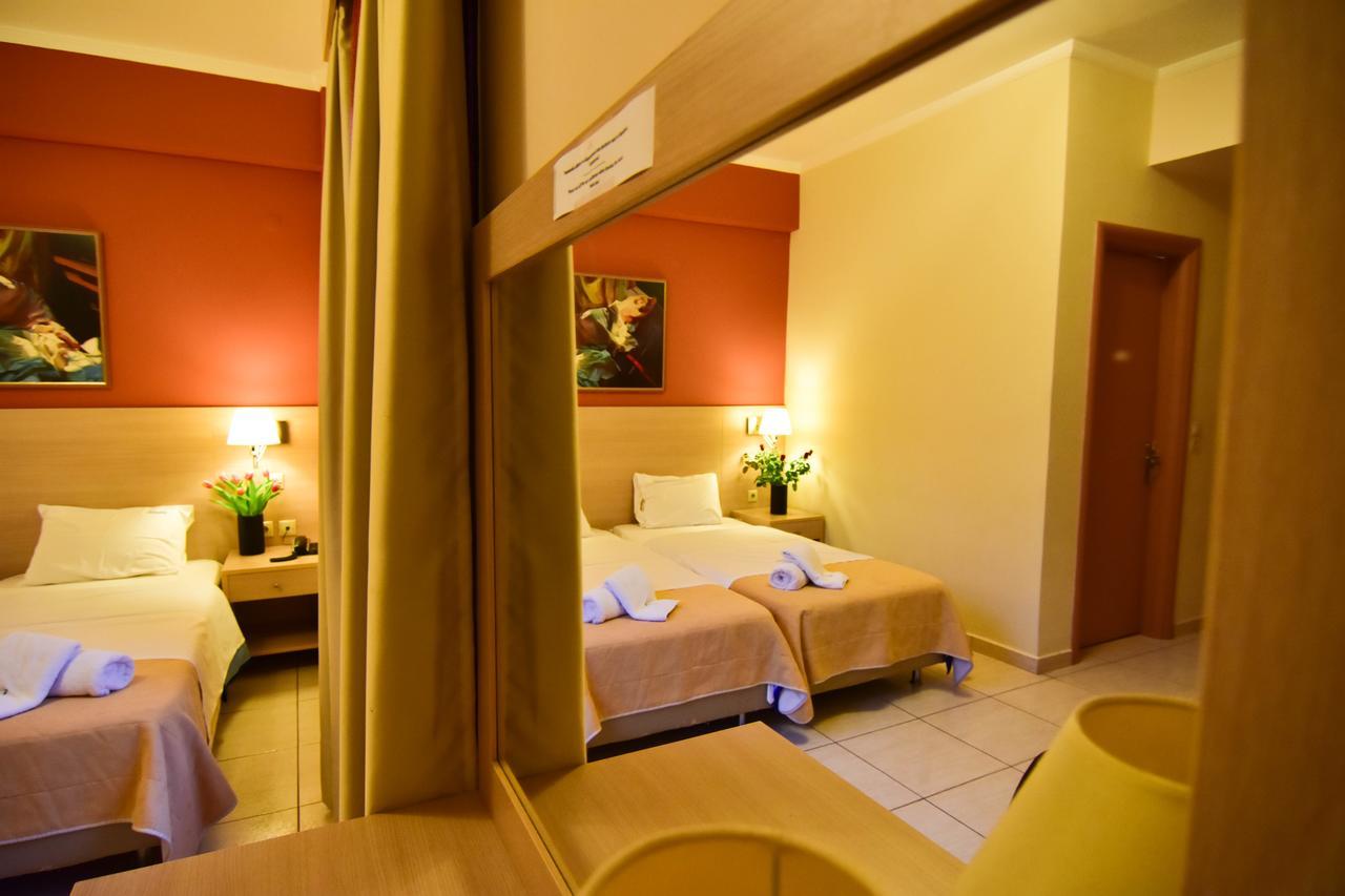 Iridanos Hotel Antikyra Eksteriør billede