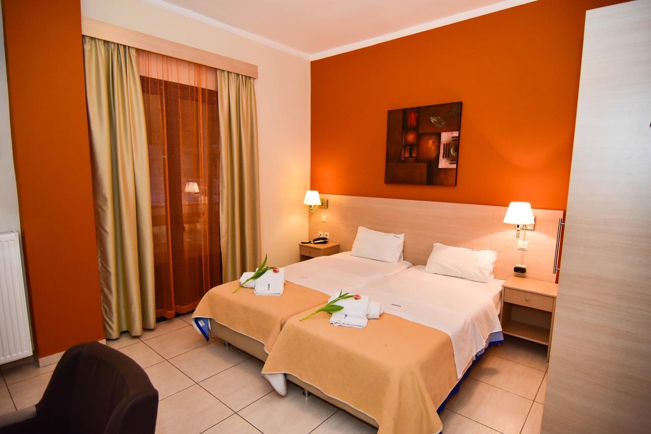 Iridanos Hotel Antikyra Eksteriør billede