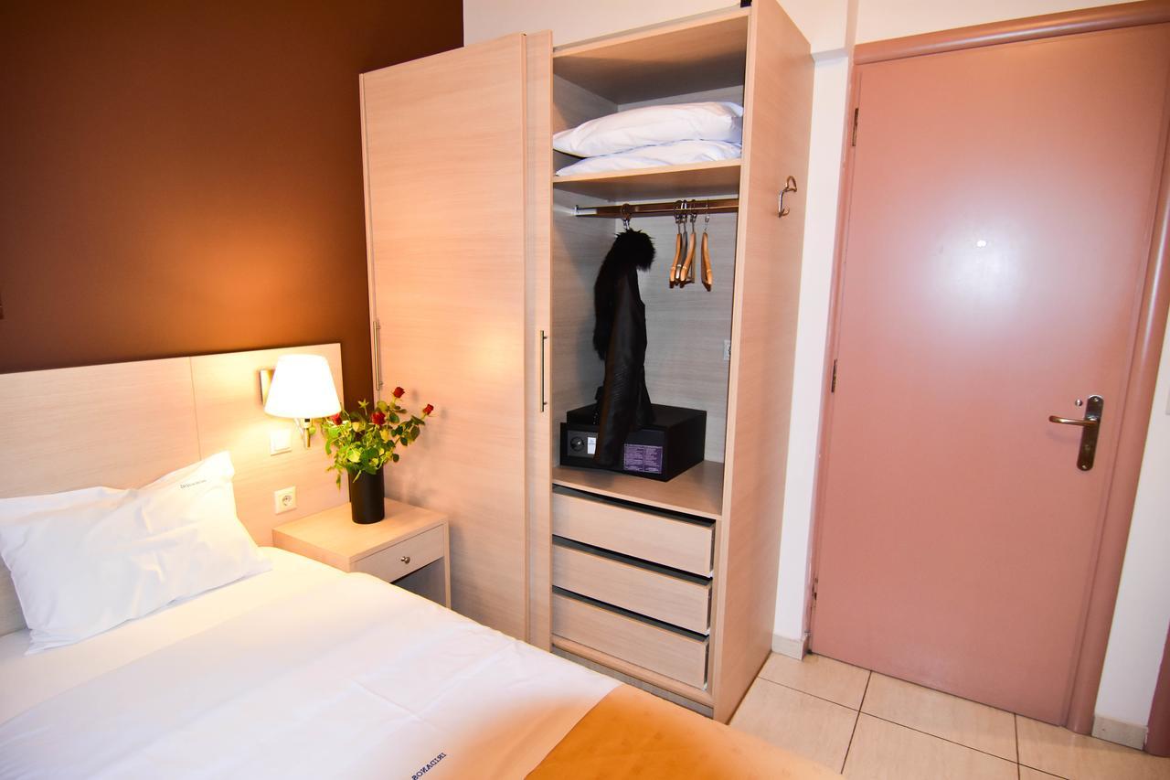 Iridanos Hotel Antikyra Eksteriør billede