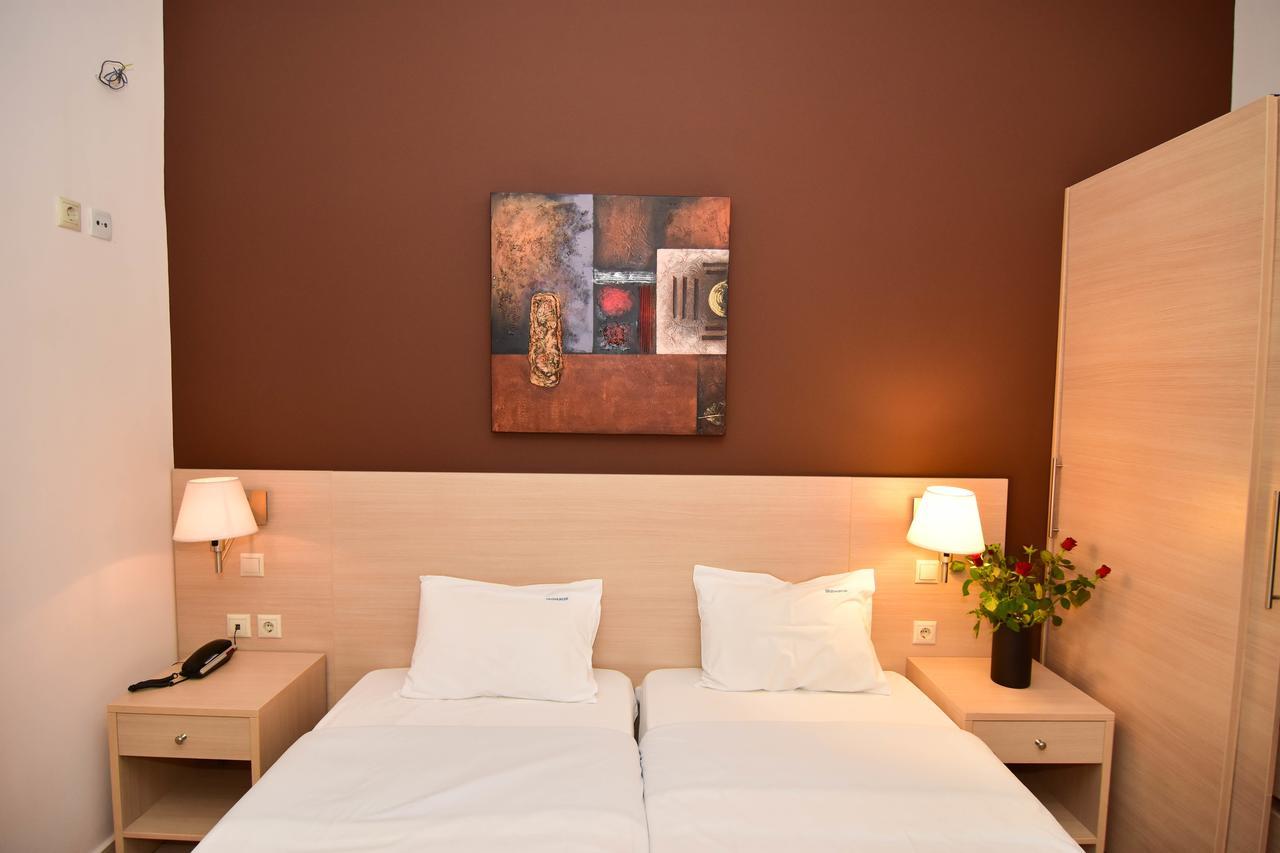 Iridanos Hotel Antikyra Eksteriør billede